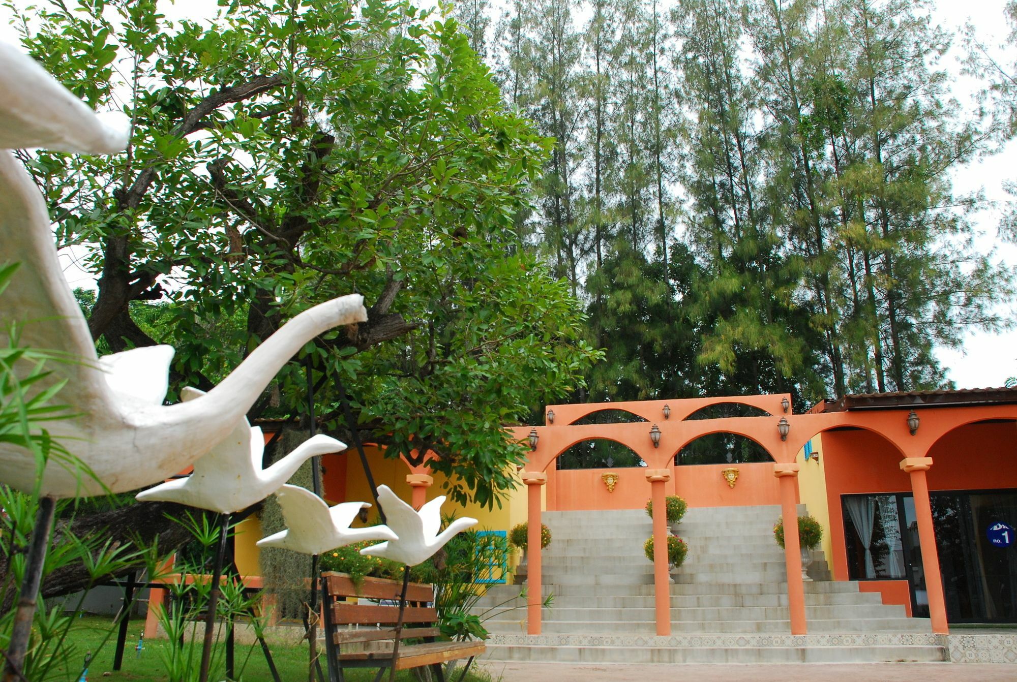 Phutara Accomodation Cha-Am Exterior foto